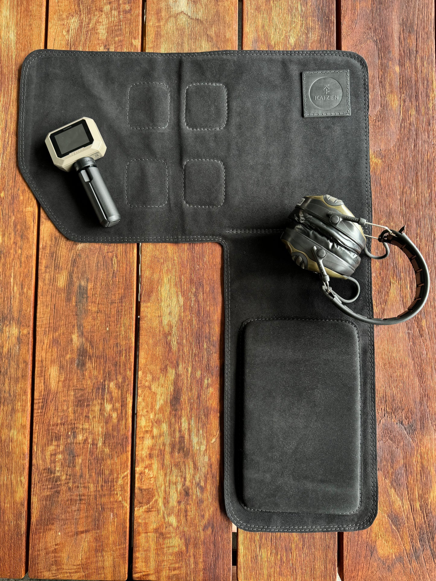KAIZEN SUEDE LEATHER BENCH MAT WITH ELBOW PAD 290MM
