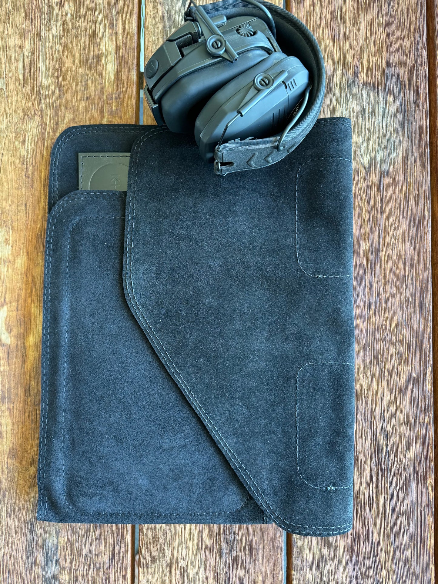KAIZEN SUEDE LEATHER BENCH MAT WITH ELBOW PAD 390MM