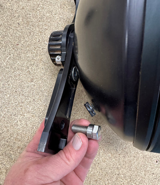 QUICK DETACH CUSTOM BOLT + SPACER SUIT FYRLYT BRACKET
