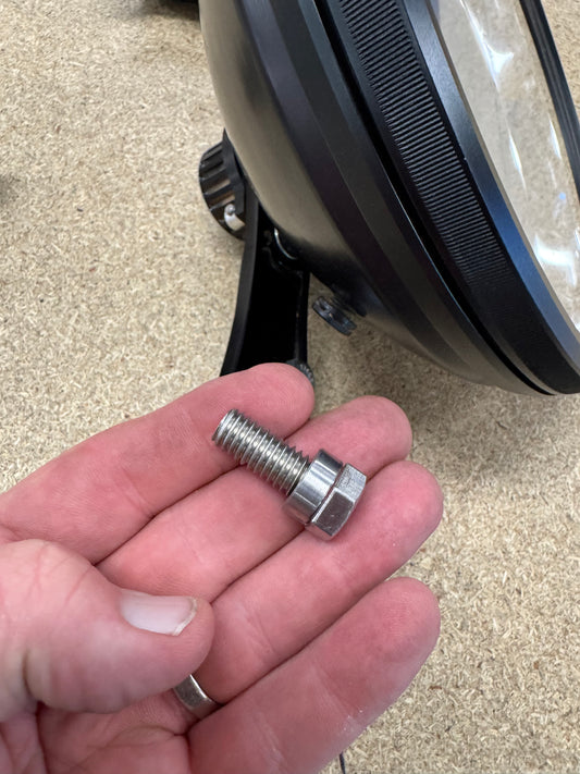 QUICK DETACH CUSTOM BOLT + SPACER SUIT FYRLYT BRACKET