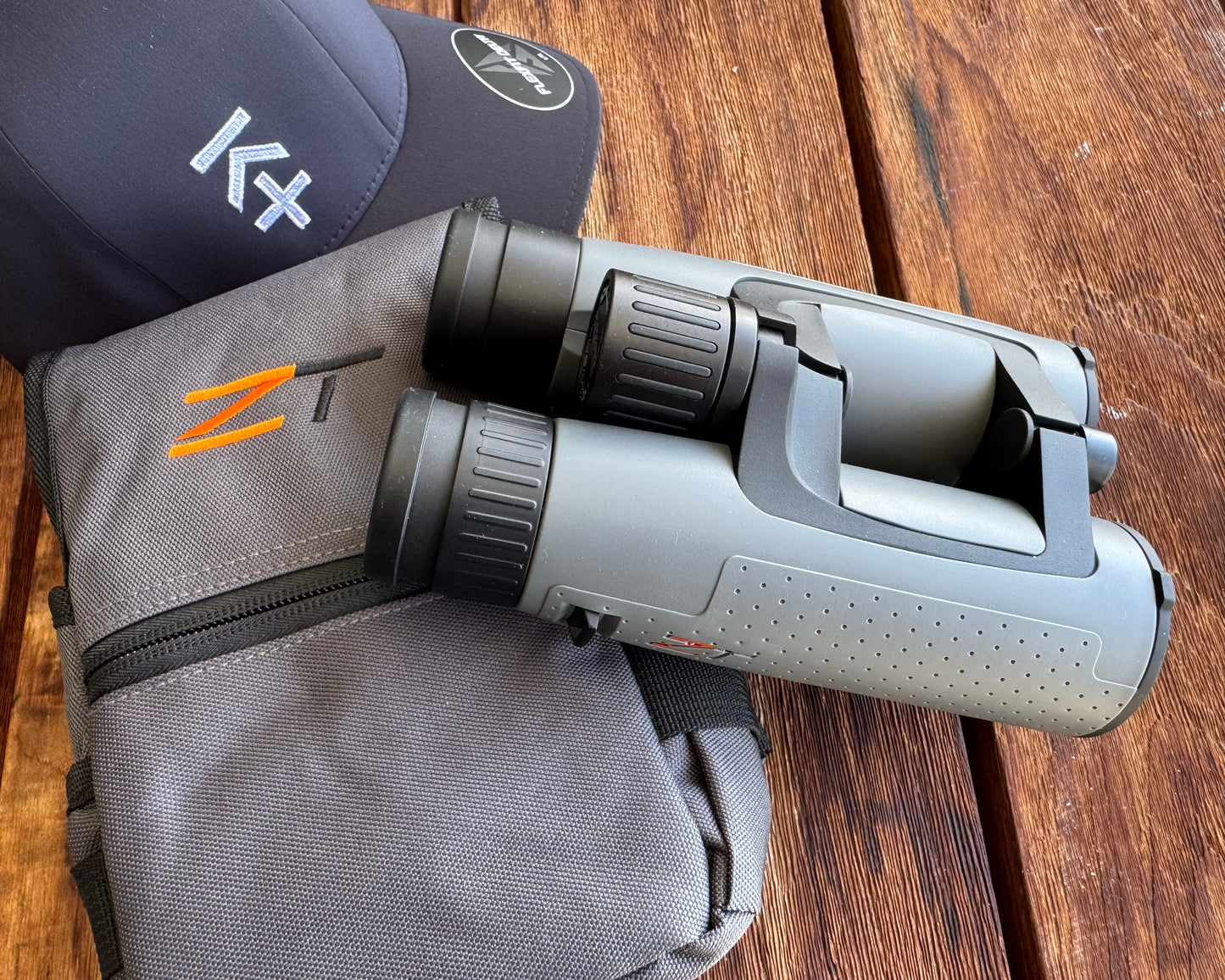 ZT THRIVE HD 10X42 ED BINO ZeroTech Binocular